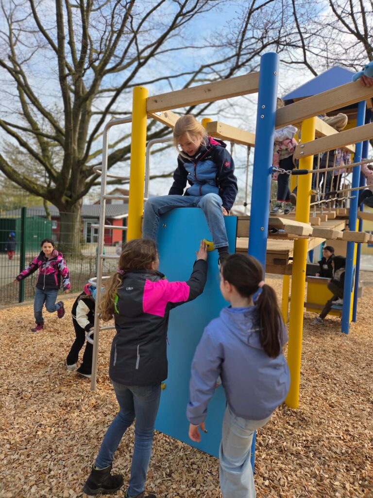 e4c74c37-60df-4c2a-86d8-8ed36d066d08